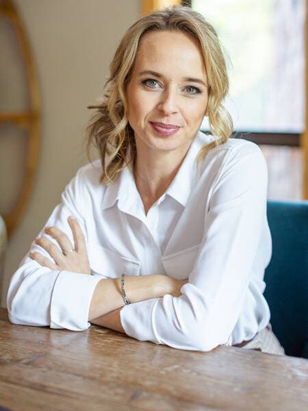 Dr. Jessica Kriegel