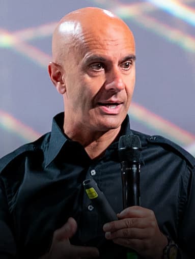 Robin Sharma