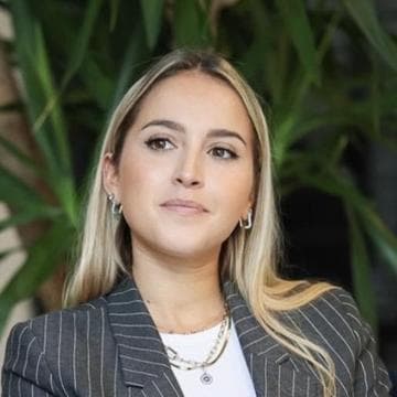 Carina De Oliveira Azevedo
