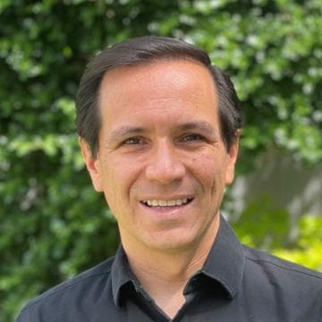 Armando Reyes