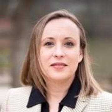Sara Holt