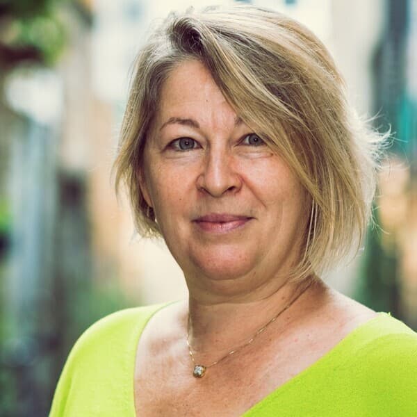 Emma J Murphy